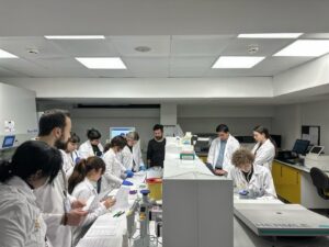 AgriGX laboratuvarında birlikte çalışan katılımcılar